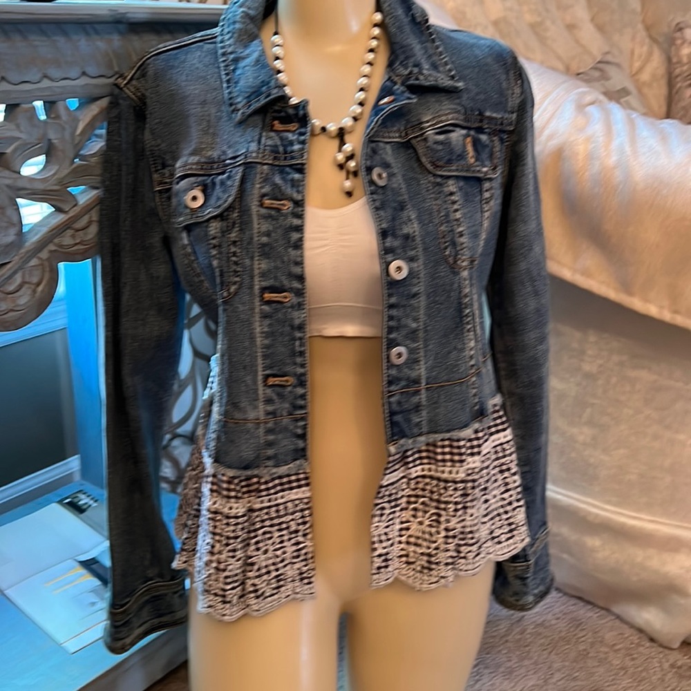 Rare Anthropologie embellished jean jacket. Sz small. Worn once